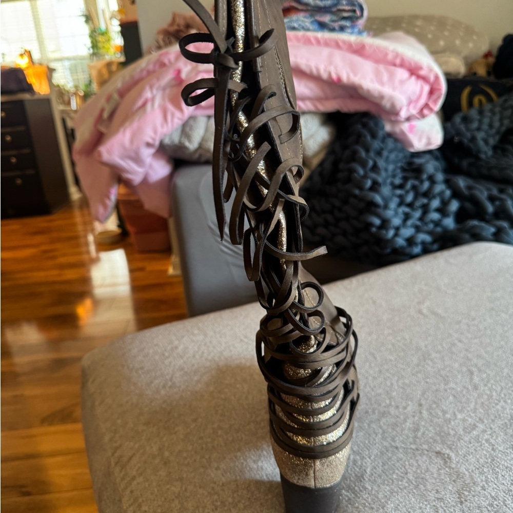 NWOT Southern Fried Chics Brown Lace-Up Knee high Boots with Glitter, size 10 - Picture 2 of 7